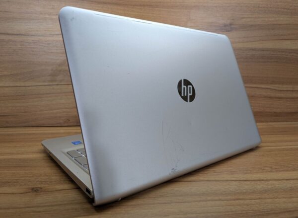 Ноутбук HP ENVY M6-ae151dx / 15.6" (1366x768) TN Touch / Intel Core i5-5200U (2 (4) ядра по 2.2 - 2.7 GHz) / 8 GB DDR3 / 240 GB SSD / Intel HD Graphics 5500 / WebCam / Windows 10 - Зображення 7