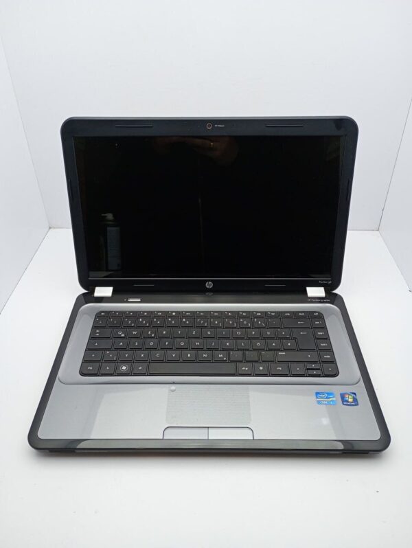 Ноутбук HP G6 1000 / 15.6" (1366x768) TN / Intel Core i3-2310M (2 ядра 4 потока по 2.10 Ghz) / 6 GB DDR3 / 500 GB HDD / AMD Radeon HD 6470M, 1 GB DDR3, 64-bit / WebCam - Зображення 2