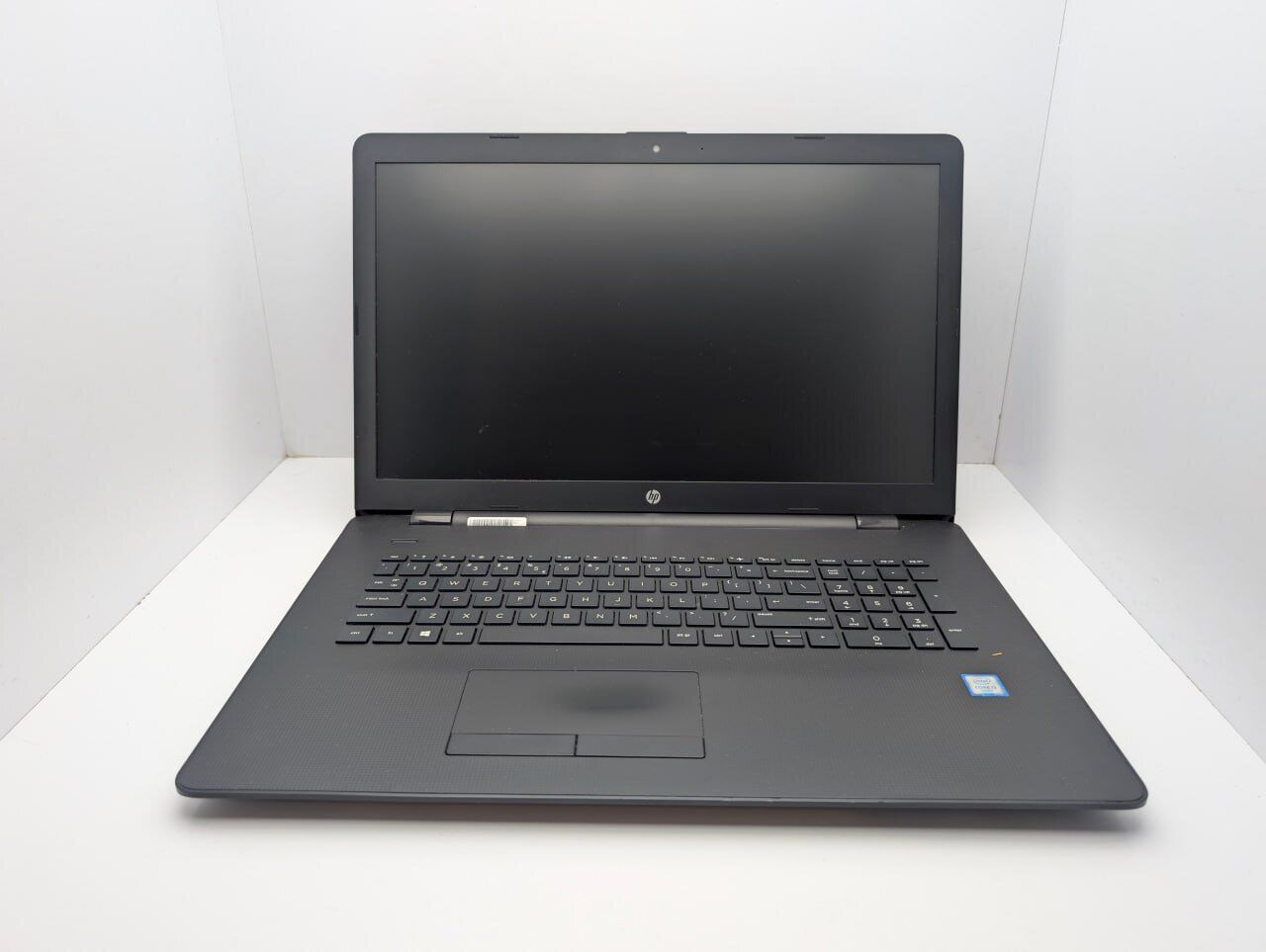 Ноутбук HP Pavilion 17-bs0xx / 17.3" (1600x900) TN / Intel Core i3-6006U (2 (4) ядра по 2.0 GHz) / 4 GB DDR3 / 240 GB SSD / Intel HD Graphics 520 / WebCam / HDMI - Зображення 7