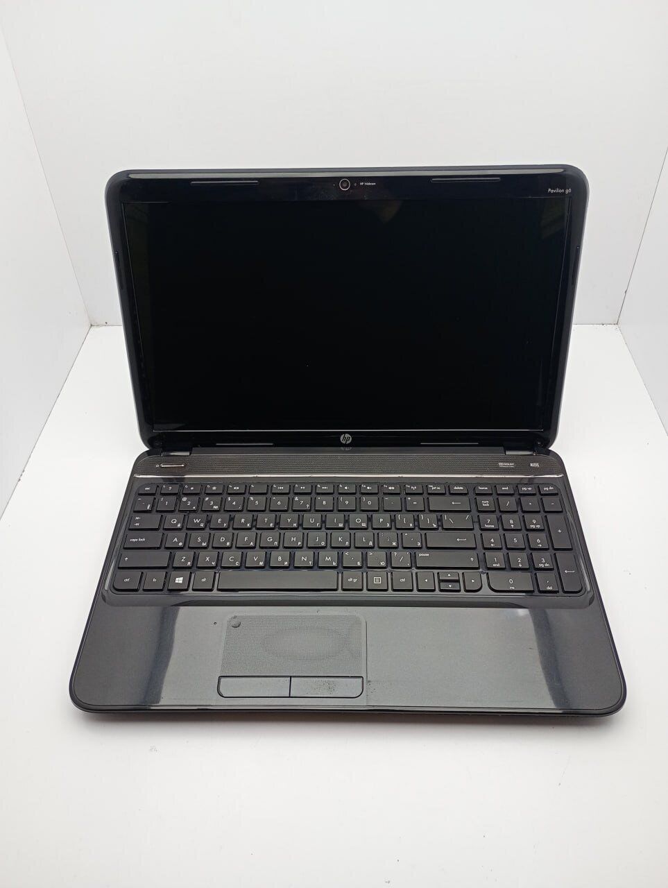 Ноутбук HP Pavilion g6-2000 / 15.6" (1366x768) TN / AMD A6-4400M (2 ядра по 2.7 - 3.2 GHz) / 6 GB DDR3 / 500 GB HDD / AMD Radeon HD 7520G / WebCam - Зображення 2