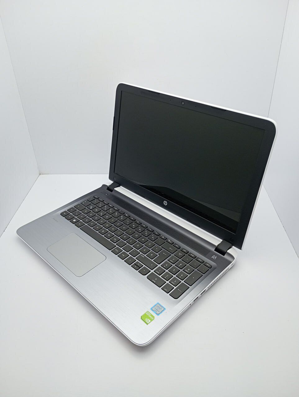 Ноутбук HP ProBook 15ab / 15.6" (1366x768) TN / Intel Core i5-6200U (2 (4) ядра по 2.3 - 2.8 GHz) / 8 GB DDR3 / 240 GB SSD / Intel HD Graphics 520 / WebCam - Зображення 4