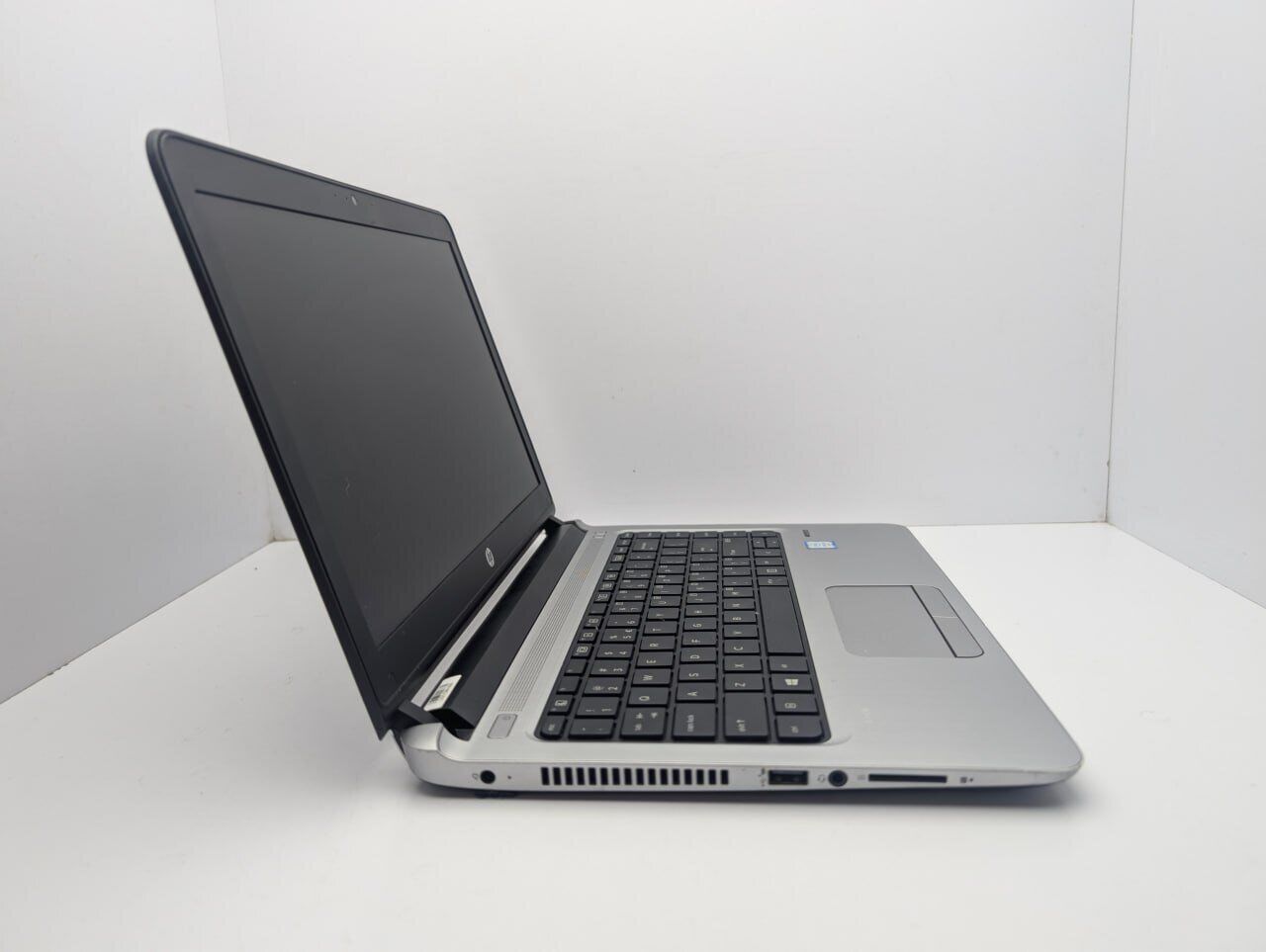 Ноутбук HP ProBook 430 G3 / 13.3" (1366x768) TN / Intel Core i5-6200U (2 (4) ядра по 2.3 - 2.8 GHz) / 4 GB DDR4 / 128 GB SSD / Intel HD Graphics 520 / WebCam / HDMI - Зображення 5