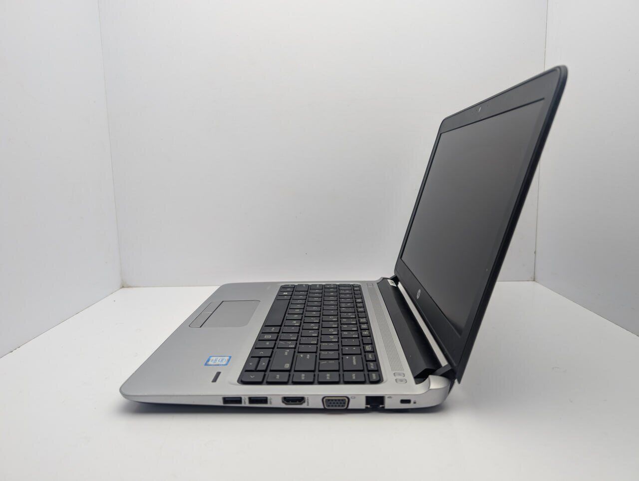 Ноутбук HP ProBook 430 G3 / 13.3" (1366x768) TN / Intel Core i5-6200U (2 (4) ядра по 2.3 - 2.8 GHz) / 4 GB DDR4 / 128 GB SSD / Intel HD Graphics 520 / WebCam / HDMI - Зображення 6