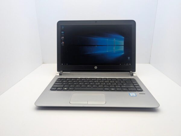 Ноутбук HP ProBook 430 G3 / 13.3" (1366x768) TN / Intel Core i5-6200U (2 (4) ядра по 2.3 - 2.8 GHz) / 4 GB DDR4 / 128 GB SSD / Intel HD Graphics 520 / WebCam / HDMI - Зображення 2