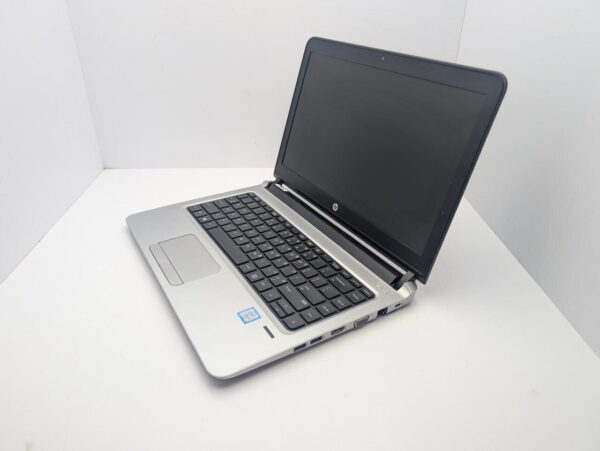 Ноутбук HP ProBook 430 G3 / 13.3" (1366x768) TN / Intel Core i5-6200U (2 (4) ядра по 2.3 - 2.8 GHz) / 4 GB DDR4 / 128 GB SSD / Intel HD Graphics 520 / WebCam / HDMI - Зображення 4