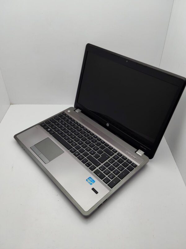 Ноутбук HP ProBook 4540s / 15.6" (1366x768) TN / Intel Core i3-3110M (2 (4) ядра по 2.4 GHz) / 6 GB DDR3 / 500 GB HDD / Intel HD Graphics 4000 / WebCam - Зображення 4