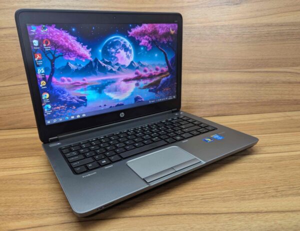 Ноутбук Б-клас HP ProBook 640 G1 / 14" (1366x768) TN / Intel Core i5-4300M (2 (4) ядра по 2.6 - 3.3 GHz) / 8 GB DDR3 / 240 GB SSD / Intel HD Graphic 4600 / WebCam / Fingerprint / Windows 10 - Зображення 4