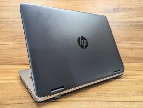 Ноутбук HP ProBook 640 G2 / 14" (1366x768) TN / Intel Core i5-6300U (2 (4) ядра по 2.4 - 3.0 GHz) / 8 GB DDR4 / 256 GB SSD / Intel HD Graphics 520 / WebCam / Fingerprint / Windows 10 - Зображення 7