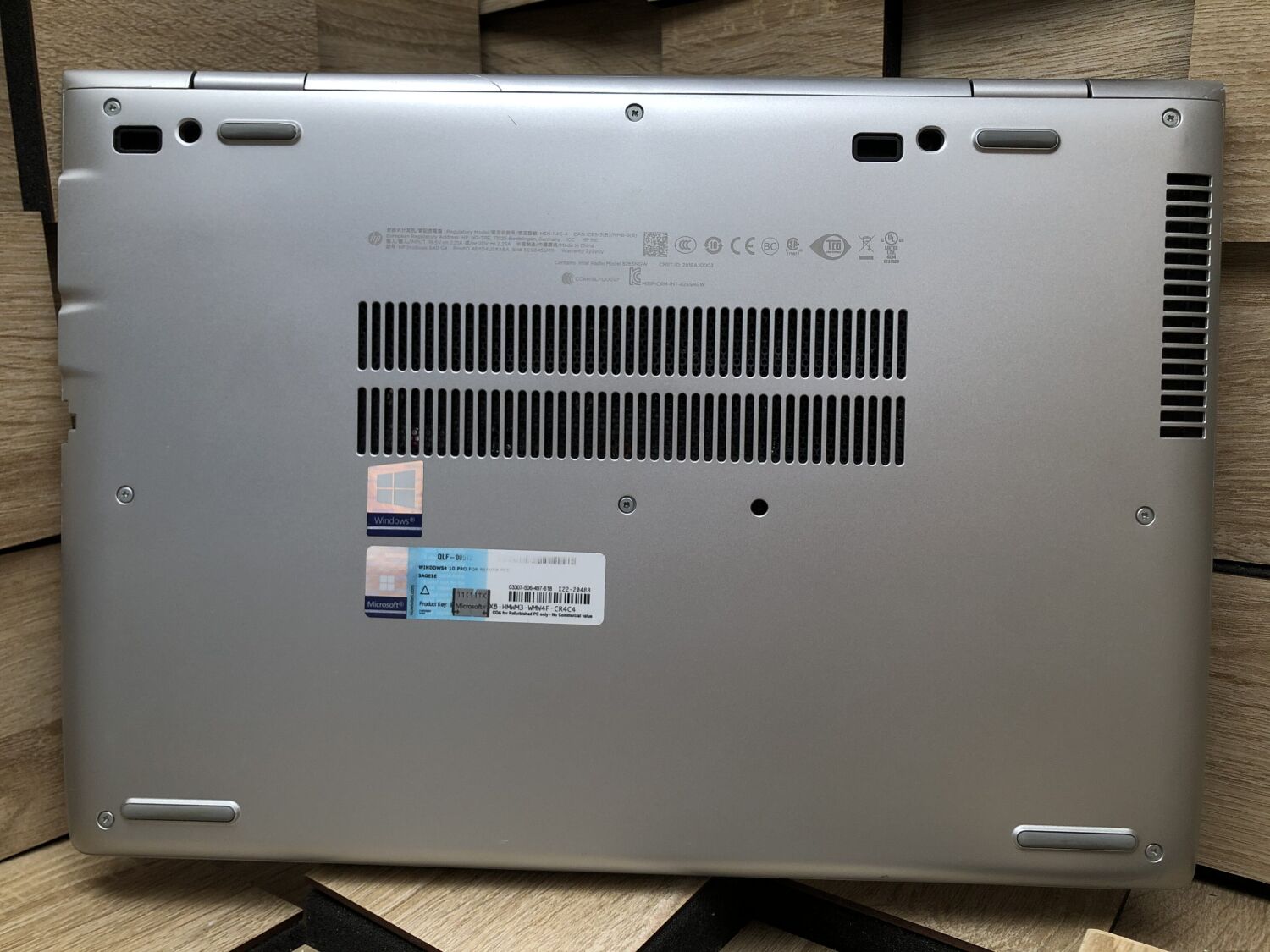 Ноутбук HP Probook 640 G4 / 14" (1366x768) TN / Intel Core i5-7300U (2 (4) ядра по 2.6 - 3.5 GHz) / 8 GB DDR4 / 250 GB SSD / Intel HD Graphics 620 / WebCam / Fingerprint / HDMI - Зображення 9