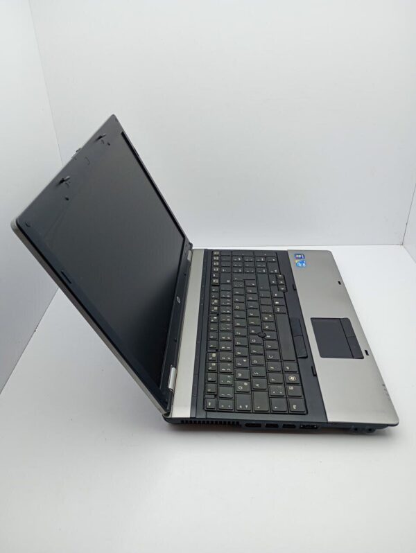 Ноутбук HP ProBook 6550b / 15.6" (1366x768) TN / Intel Core i3-370M (2 (4) ядра по 2.4 GHz) / 6 GB DDR3 / 320 GB HDD / Intel HD Graphics / WebCam / АКБ не тримає - Зображення 5