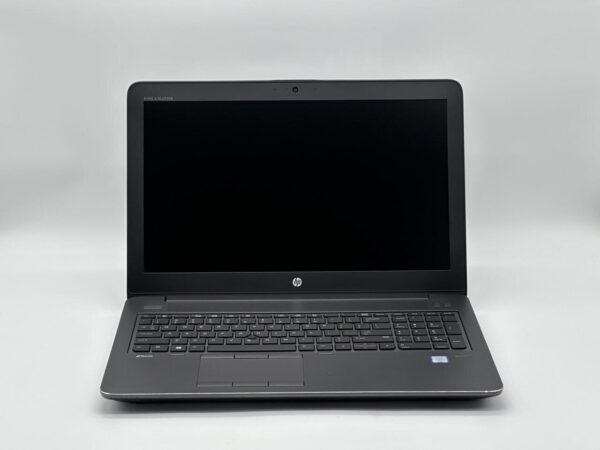 Ноутбук HP ZBook 15 G4 / 15.6" (1920x1080) TN / Intel Core i5-7440HQ (4 ядра по 2.8 - 3.8 GHz) / 8 GB DDR4 / 120 GB SSD / Intel HD Graphics 630 / WebCam - Зображення 2