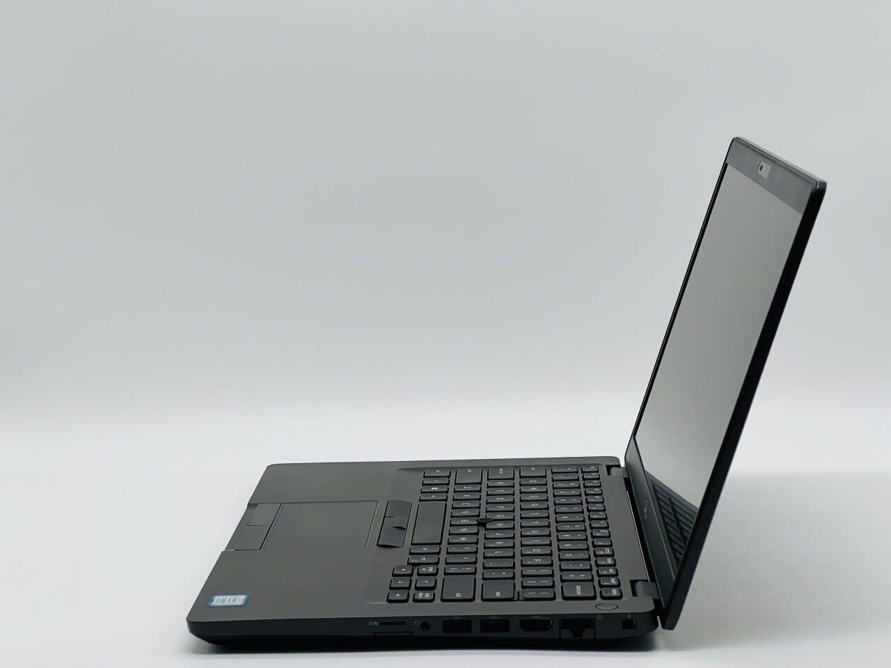 Ноутбук Dell Latitude 5401 / 14" (1920x1080) IPS / Intel Core i5-9300H (4 (8) ядра по 2.4 - 4.1 GHz) / 8 GB DDR4 / 120 GB SSD / Intel UHD Graphics 630 / WebCam - Зображення 4