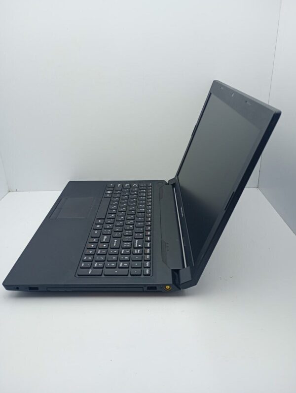 Ноутбук Lenovo B590 / 15.6" (1366x768) TN / Intel Pentium B960 (2 ядра по 2.2 GHz) / 6 GB DDR3 / 320 GB HDD / Intel HD Graphics / WebCam - Зображення 4