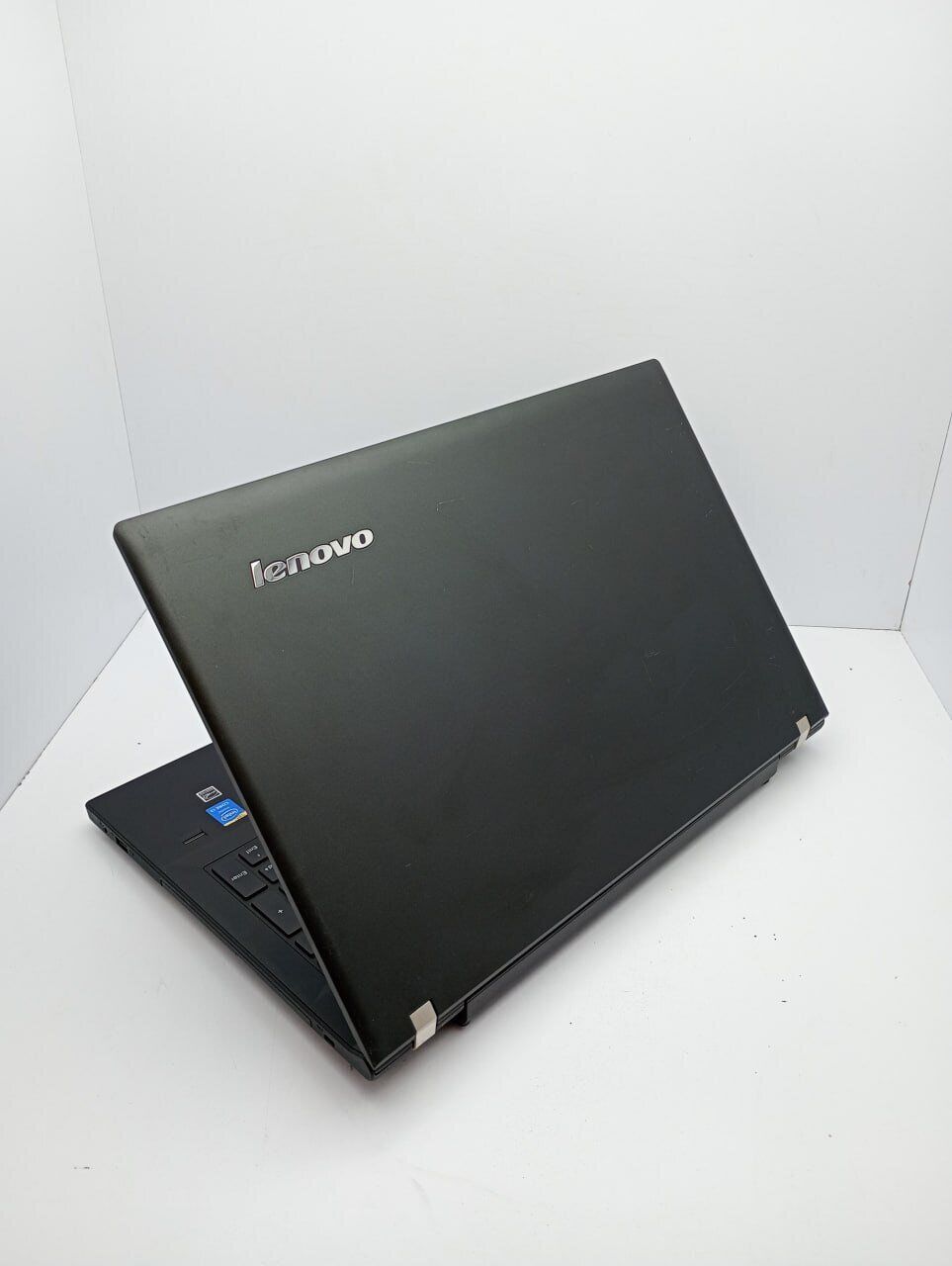 Ноутбук Lenovo E50-80 / 15.6" (1366x768) TN / Intel Core i3-5005U (2 (4) ядра по 2.0 GHz) / 6 GB DDR3 / 500 GB HDD / Intel HD Graphics 5500 / WebCam - Зображення 9