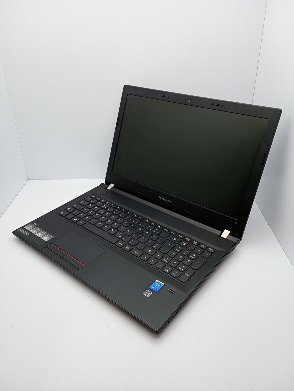 Ноутбук Lenovo E50-80 / 15.6" (1366x768) TN / Intel Core i3-5005U (2 (4) ядра по 2.0 GHz) / 6 GB DDR3 / 500 GB HDD / Intel HD Graphics 5500 / WebCam - Зображення 4