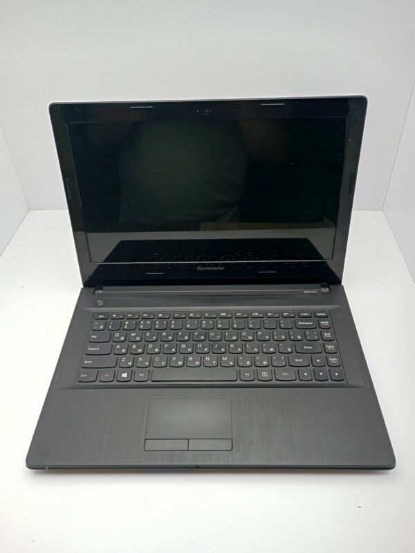 Ноутбук Lenovo G40-30 / 14" (1366x768) TN / Intel Celeron N2840 (2 ядра по 2.16 - 2.58 GHz) / 4 GB DDR3 / 120 GB SSD / Intel HD Graphics / WebCam - Зображення 2