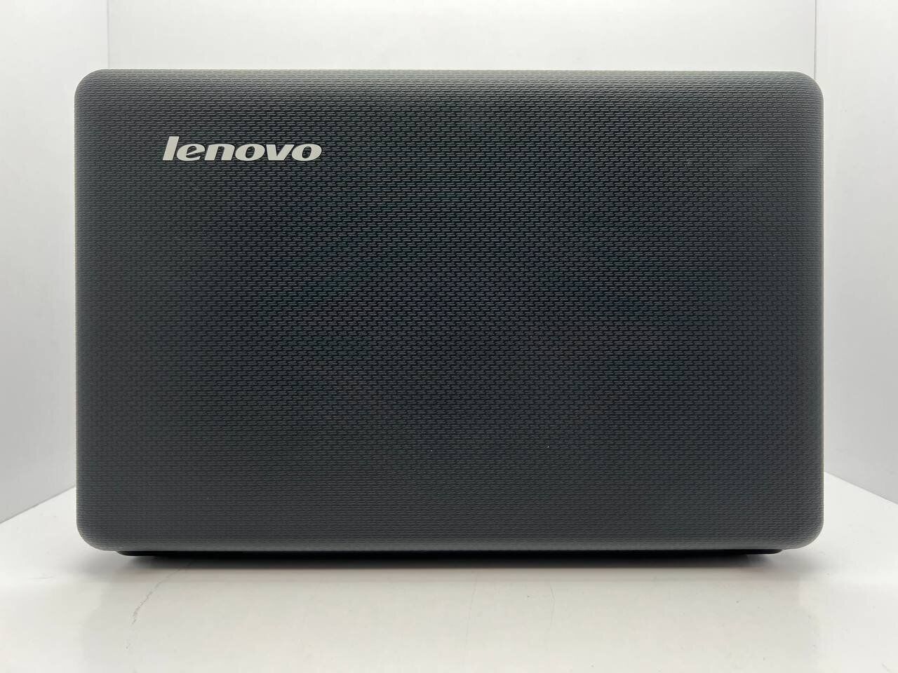 Ноутбук Lenovo G550 / 15.6" (1366x768) TN / Intel Pentium T4400 (2 ядра по 2.2 GHz) / 4 GB DDR3 / 500 GB HDD / Intel GMA 4500M Graphics / WebCam - Зображення 5
