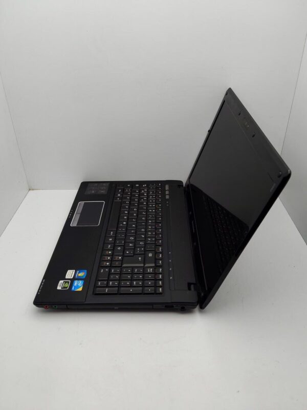 Ноутбук Lenovo G560 / 15.6" (1366x768) TN / Intel Core i5-480M (2 (4) ядра по 2.66 - 2.93 GHz) / 6 GB DDR3 / 500 GB HDD / nVidia GeForce 310M, 1 GB GDDR3, 64-bit / WebCam - Зображення 6