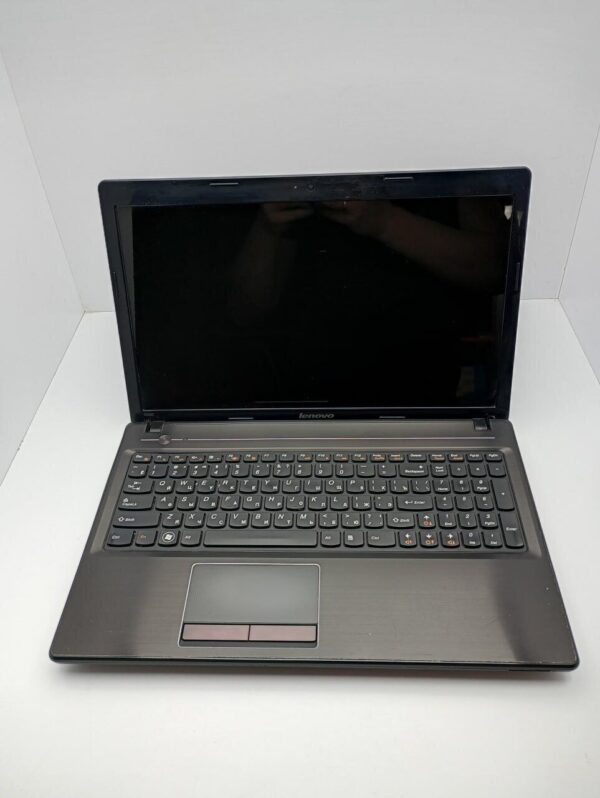 Ноутбук Lenovo G580 / 15.6" (1366x768) TN / Intel Core i3-2348M (2 (4) ядра по 2.3 GHz) / 6 GB DDR3 / 500 GB HDD / Intel HD Graphics 3000 / WebCam - Зображення 2