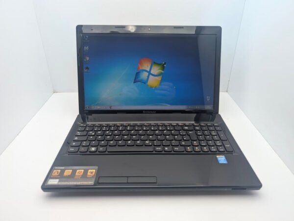 Ноутбук Lenovo G580 / 15.6" (1366x768) TN / Intel Pentium B960 (2 ядра по 2.2 GHz) / 6 GB DDR3 / 500 GB HDD / Intel HD Graphics / WebCam - Зображення 2