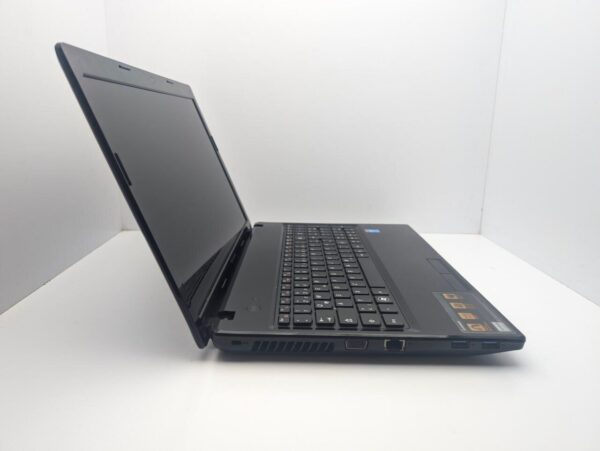 Ноутбук Lenovo G580 / 15.6" (1366x768) TN / Intel Pentium B960 (2 ядра по 2.2 GHz) / 6 GB DDR3 / 500 GB HDD / Intel HD Graphics / WebCam - Зображення 5