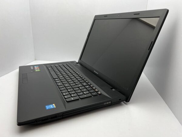 Ноутбук Lenovo G700 / 17.3" (1600x900) TN / Intel Pentium 2020M (2 ядра по 2.4 GHz) / 4 GB DDR3 / 1000 GB HDD / Intel HD Graphics / WebCam / АКБ не держит - Зображення 4