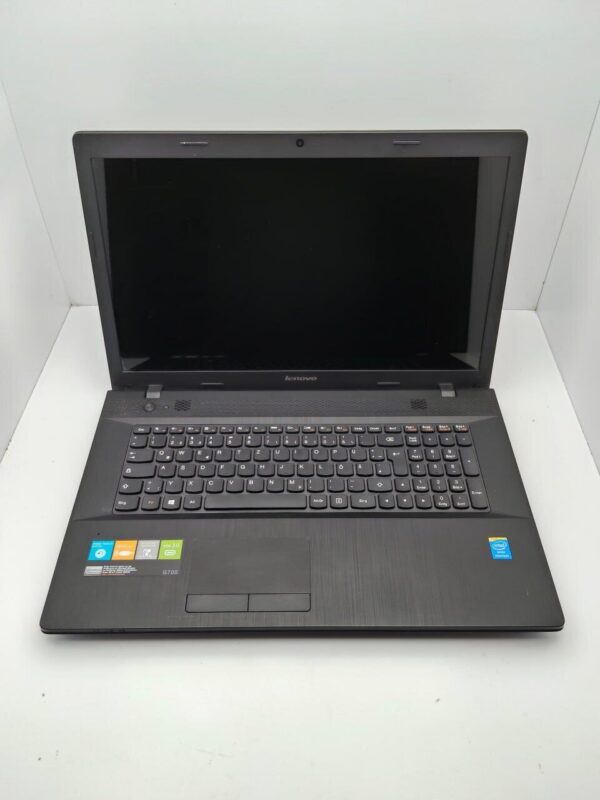 Ноутбук Lenovo G700 / 17.3" (1600x900) TN / Intel Pentium 2020M (2 ядра по 2.4 GHz) / 6 GB DDR3 / 1000 GB HDD / Intel HD Graphics / WebCam - Зображення 2