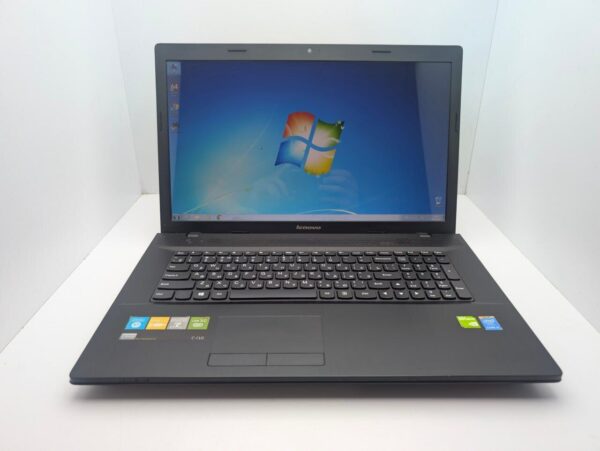 Ноутбук Lenovo IdeaPad G710 / 17.3" (1600x900) TN / Intel Core i5-4210M (2 (4) ядер 2.6 - 3.2 GHz) / 6 GB DDR3 / 320 GB HDD / Intel HD Graphics 4600 / WebCam - Зображення 2