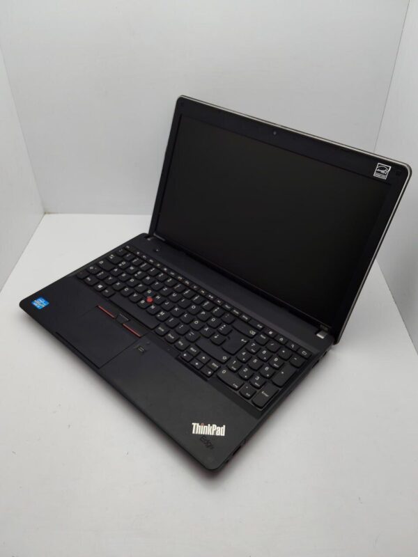 Ноутбук Lenovo ThinkPad E530 / 15.6" (1366x768) TN / Intel Core i5-3210M (2 (4) ядра по 2.5 - 3.1 GHz) / 6 GB DDR3 / 320 GB HDD / Intel HD Graphics 4000 / WebCam - Зображення 4