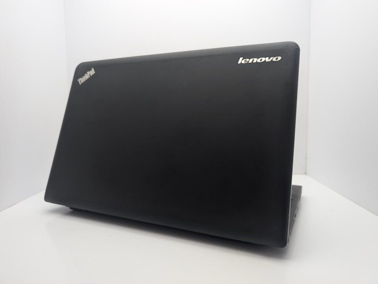 Ноутбук Lenovo ThinkPad Edge E540 / 15.6" (1366x768) TN Touch / Intel Core i7-4712MQ (4 (8) ядра по 2.3 - 3.3 GHz) / 8 GB DDR3 / 256 GB SSD / Intel HD Graphics 4600 / WebCam - Зображення 8