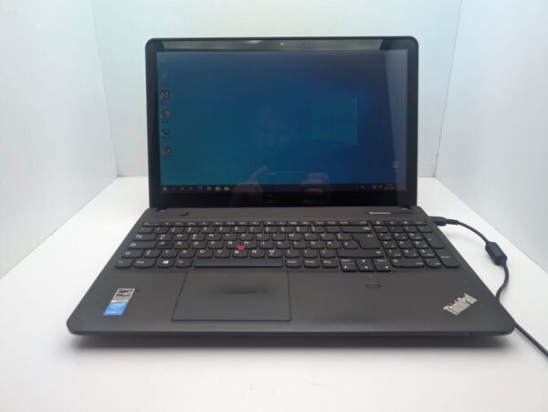 Ноутбук Lenovo ThinkPad Edge E540 / 15.6" (1366x768) TN Touch / Intel Core i7-4712MQ (4 (8) ядра по 2.3 - 3.3 GHz) / 8 GB DDR3 / 256 GB SSD / Intel HD Graphics 4600 / WebCam / Без АКБ - Зображення 7