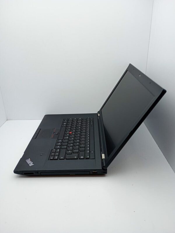 Ноутбук Lenovo ThinkPad L530 / 15" (1366x768) TN / Intel Core i3-3110M (2 (4) ядра по 2.4 GHz) / 6 GB DDR3 / 500 GB HDD / Intel HD Graphics 4000 / WebCam / АКБ не тримає - Зображення 6