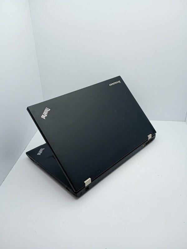 Ноутбук Lenovo ThinkPad L530 / 15" (1366x768) TN / Intel Core i3-3110M (2 (4) ядра по 2.4 GHz) / 6 GB DDR3 / 500 GB HDD / Intel HD Graphics 4000 / WebCam / АКБ не тримає - Зображення 7