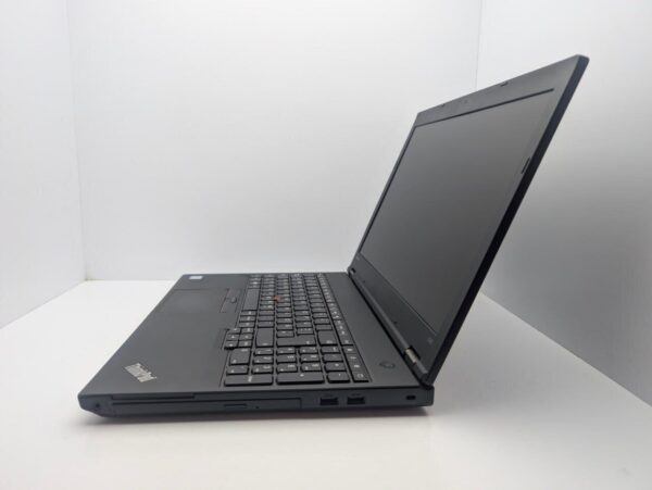 Ноутбук Lenovo ThinkPad L560 / 15.6" (1366x768) TN / Intel Core i5-6300U (2 (4) ядра по 2.4 - 3.0 GHz) / 6 GB DDR3 / 128 GB SSD / Intel HD Graphics 520 / WebCam - Зображення 6