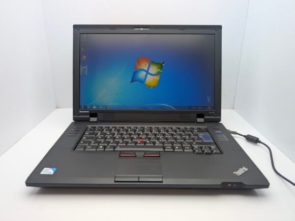 Ноутбук Lenovo ThinkPad SL510 / 15.6" (1366x768) TN / Intel Pentium T4500 (2 ядра по 2.3 GHz) / 6 GB DDR3 / 320 GB HDD / Intel HD Graphics / WebCam / АКБ не тримає - Зображення 2