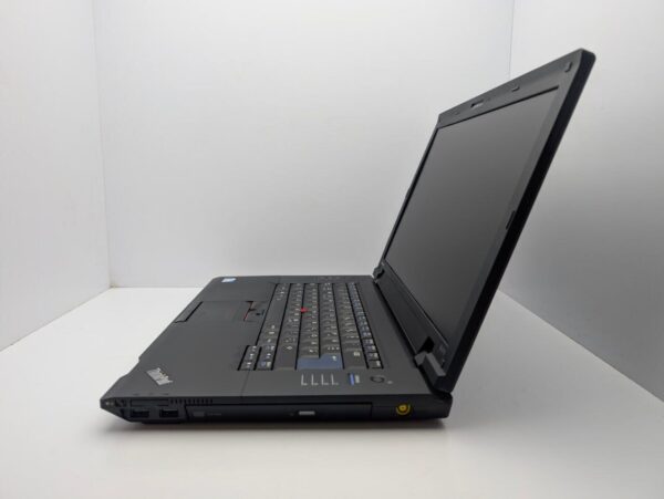 Ноутбук Lenovo ThinkPad SL510 / 15.6" (1366x768) TN / Intel Pentium T4500 (2 ядра по 2.3 GHz) / 6 GB DDR3 / 320 GB HDD / Intel HD Graphics / WebCam / АКБ не тримає - Зображення 6