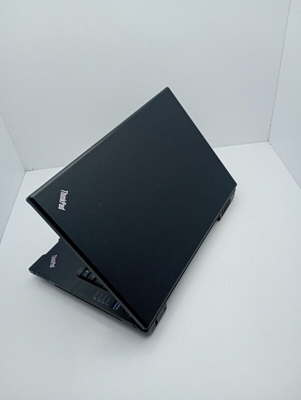 Ноутбук Lenovo ThinkPad T412 / 14" (1366x768) TN / Intel Core i5-520M (2 (4) ядра по 2.4 - 2.93 GHz) / 6 GB DDR3 / 250 GB HDD / Intel HD Graphics / WebCam / Без АКБ - Зображення 7