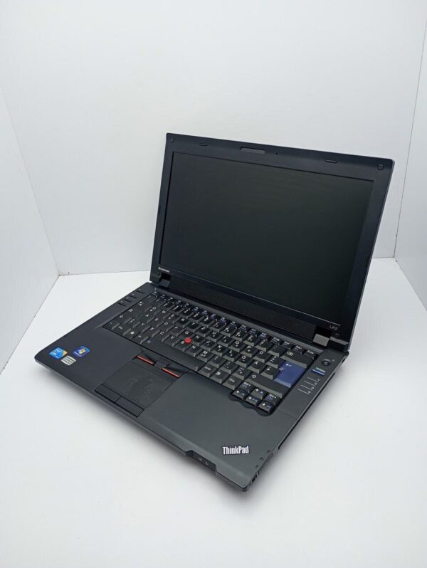 Ноутбук Lenovo ThinkPad T412 / 14" (1366x768) TN / Intel Core i5-520M (2 (4) ядра по 2.4 - 2.93 GHz) / 6 GB DDR3 / 250 GB HDD / Intel HD Graphics / WebCam / Без АКБ - Зображення 4