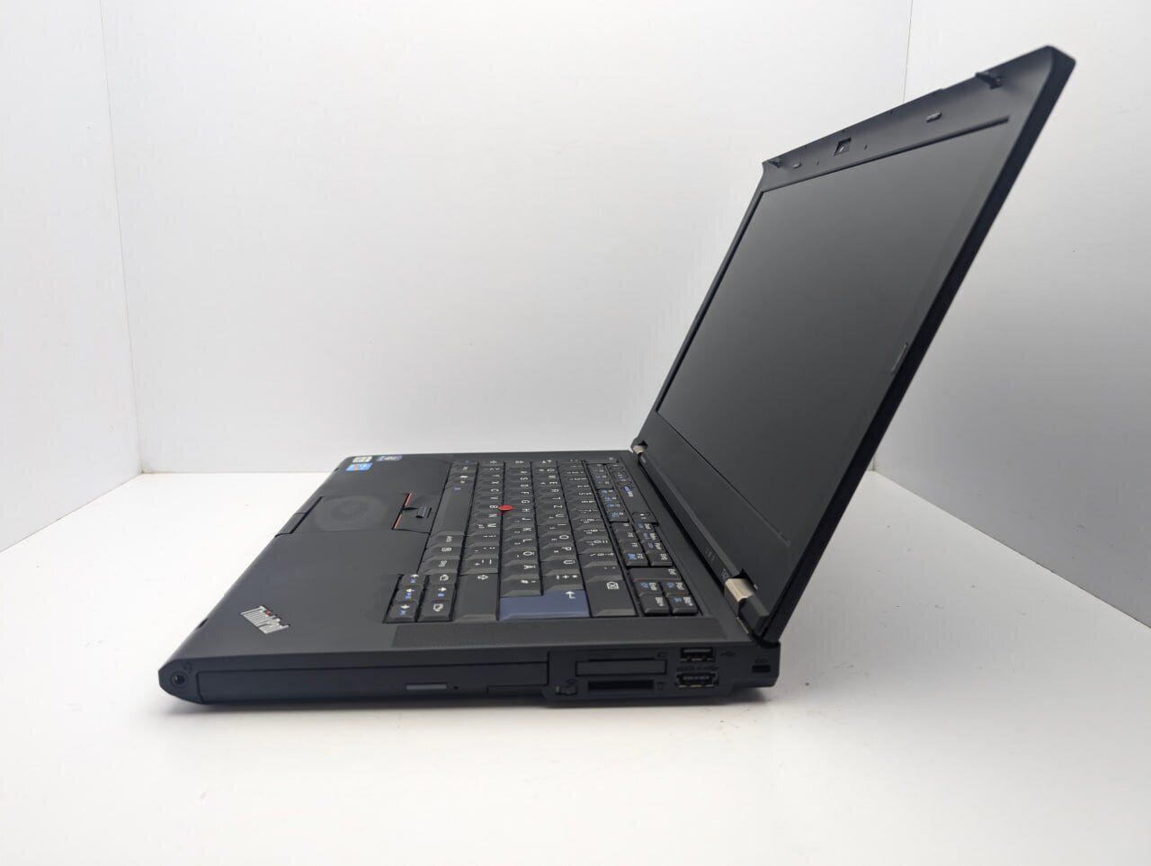 Ноутбук Lenovo ThinkPad T420 / 14" (1366x768) TN / Intel Core i5-2520M (2 (4) ядра по 2.5 - 3.2 GHz) / 6 GB DDR3 / 240 GB SSD / Intel HD Graphics 3000 / WebCam - Зображення 6