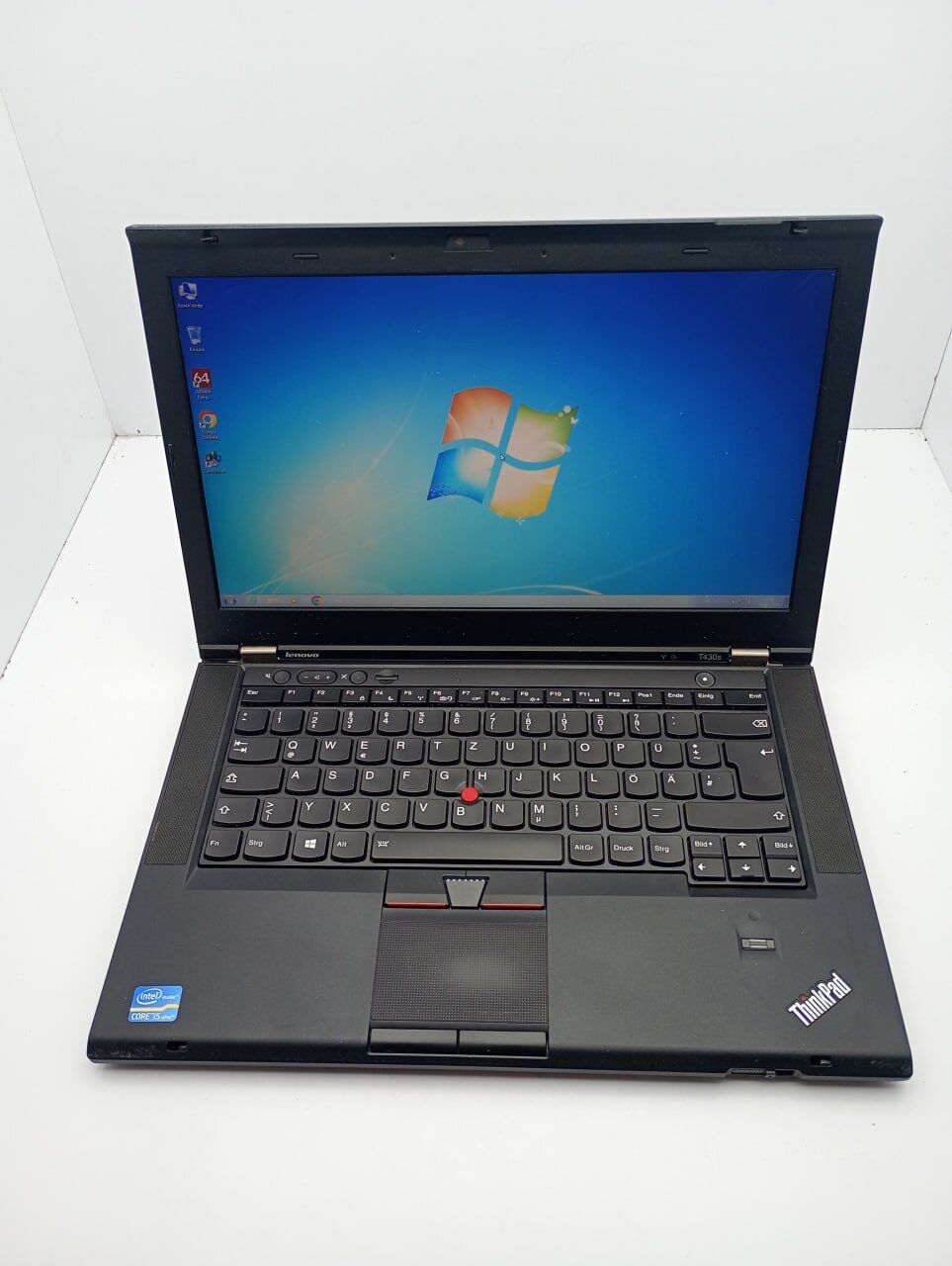 Ноутбук Lenovo ThinkPad T430 / 14" (1600x900) TN / Intel Core i5-3320M (2 (4) ядра по 2.6 - 3.3 GHz) / 6 GB DDR3 / 750 GB HDD / nVidia NVS 5200M, 1 GB GDDR5, 64-bit / WebCam - Зображення 2