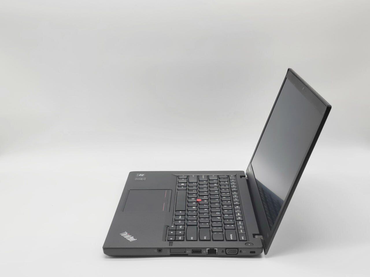 Ноутбук Lenovo ThinkPad T440s / 14" (1920x1080) IPS / Intel Core i5-4300U (2 (4) ядра по 1.9 - 2.9 GHz) / 12 GB DDR3 / 512 GB SSD / Intel HD Graphics 4400 / WebCam - Зображення 4