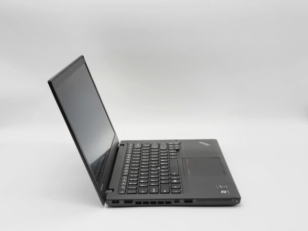 Ноутбук Lenovo ThinkPad T440s / 14" (1920x1080) IPS / Intel Core i5-4300U (2 (4) ядра по 1.9 - 2.9 GHz) / 8 GB DDR3 / 120 GB SSD / Intel HD Graphics 4400 / WebCam - Зображення 3