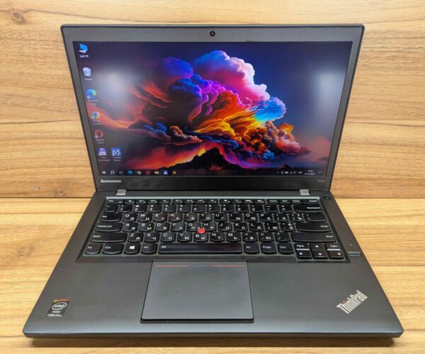 Ноутбук Lenovo ThinkPad T440s / 14" (1600x900) TN / Intel Core i7-4600U (2 (4) ядра по 2.1 - 3.3 GHz) / 8 GB DDR3 / 256 GB SSD / Intel HD Graphics 4400 / WebCam / Fingerprint / Windows 10 - Зображення 2