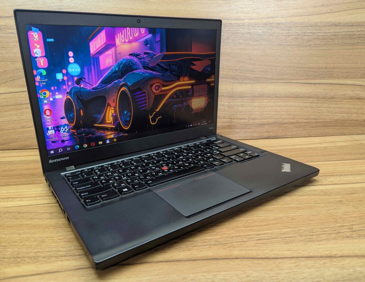 Ноутбук Lenovo ThinkPad T440s / 14" (1920x1080) IPS / Intel Core i7-4600U (2 (4) ядра по 2.1 - 3.3 GHz) / 8 GB DDR3 / 256 GB SSD / Intel HD Graphics 4400 / WebCam / TouchID / Windows 10 - Зображення 4