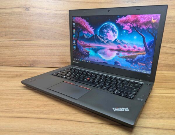 Ноутбук Lenovo ThinkPad T450 / 14" (1366x768) TN / Intel Core i5-5200U (2 (4) ядра по 2.2 - 2.7 GHz) / 8 GB DDR3 / 256 GB SSD / Intel HD Graphics 5500 / WebCam / Fingerprint / Windows 10 - Зображення 5