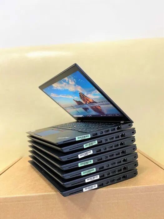 Ноутбук Lenovo ThinkPad T460s / 14" (1920x1080) IPS / Intel Core i5-6300U (2 (4) ядра по 2.4 - 3.0 GHz) / 8 GB DDR4 / 256 GB SSD / Intel HD Graphics 520 / WebCam / HDMI / Два АКБ / Windows 10 Pro - Зображення 7