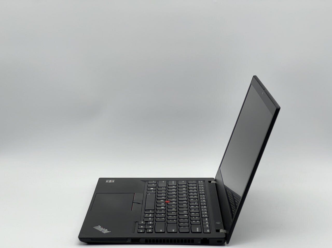 Ноутбук Lenovo ThinkPad T495 / 14" (1920x1080) IPS Touch / AMD Ryzen 5 Pro 3500U (4 (8) ядра по 2.1 - 3.7 GHz) / 12 GB DDR4 / 240 GB SSD / AMD Radeon RX Vega 8 Graphics / WebCam - Зображення 4