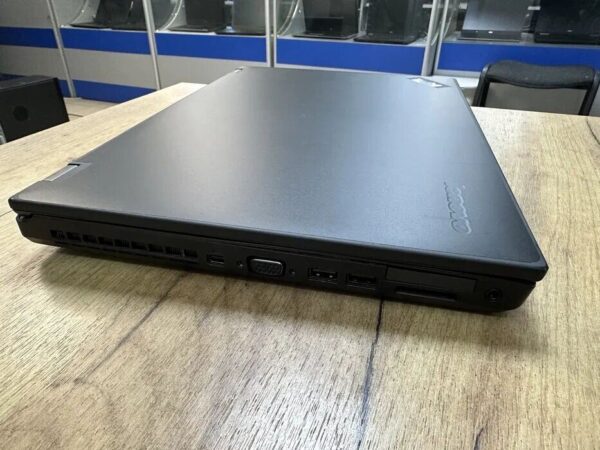 Ноутбук Lenovo ThinkPad T540p / 15.6" (1920x1080) TN / Intel Core i7-4810MQ (4 (8) ядра по 2.8 - 3.8 GHz) / 8 GB DDR3 / 256 GB SSD / nVidia GeForce GT 730M, 1 GB GDDR3, 64-bit / WebCam / HDMI - Зображення 7