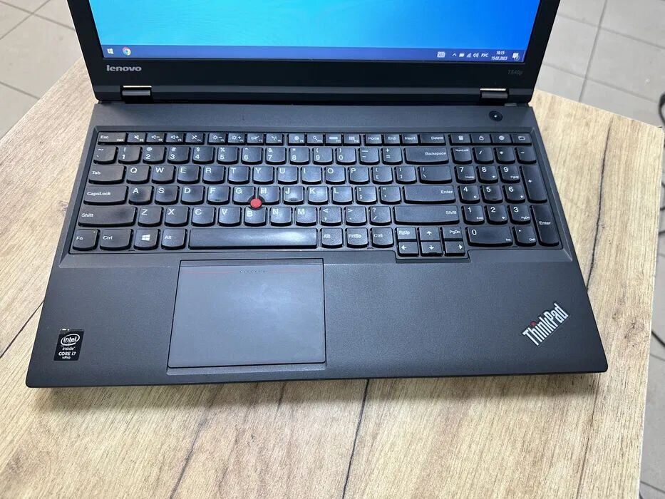 Ноутбук Lenovo ThinkPad T540p / 15.6" (1920x1080) TN / Intel Core i7-4810MQ (4 (8) ядра по 2.8 - 3.8 GHz) / 8 GB DDR3 / 256 GB SSD / nVidia GeForce GT 730M, 1 GB GDDR3, 64-bit / WebCam / HDMI - Зображення 3