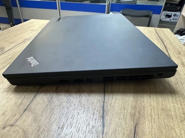 Ноутбук Lenovo ThinkPad T550 / 15.6" (1920x1080) TN / Intel Core i5-5300U (2 (4) ядра по 2.3 - 2.9 GHz) / 8 GB DDR3 / 500 GB HDD / Intel HD Graphics 5500 / WebCam - Зображення 6